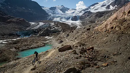 Coole Trails am Gletscher  Santa Caterina