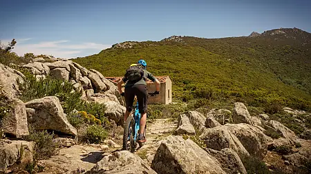 Over the top - Alpine Trails auf Elba